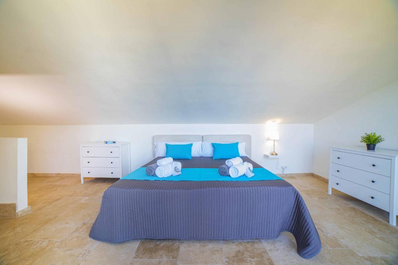 Villa Bonaire Sky / Villa Carmen アルクディア エクステリア 写真